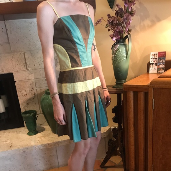 BCBG GENERATION FABULOUS COTTON DRESS - Picture 12 of 15